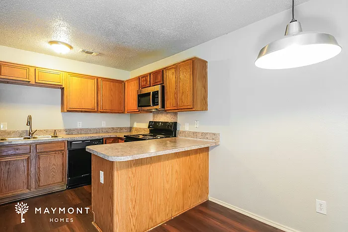 2111 Dandelion Dr — Photo 7