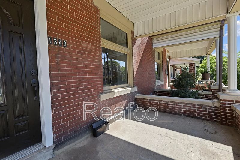 1st image of 1340 E Long St