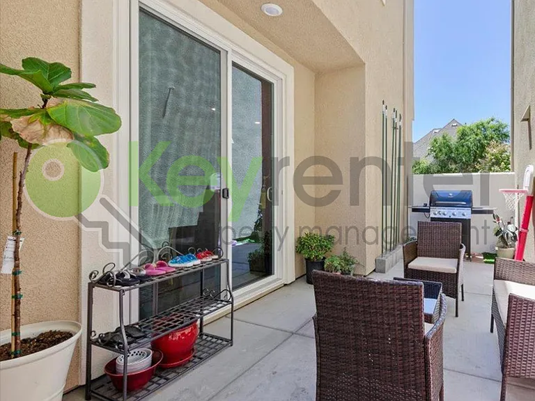 1057 Provence Village Dr — Photo 33