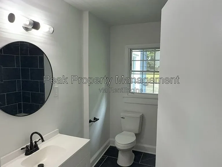 2958 Winston Churchill Dr — Photo 7
