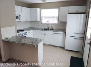 1261 E Bailey Rd, Cuyahoga Falls, OH 44221
