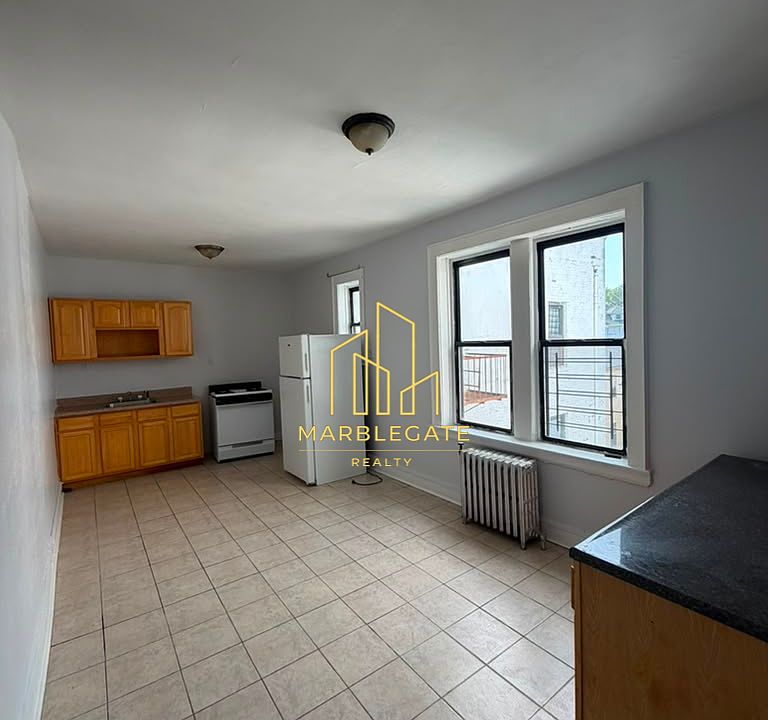 1st image of 469-470 Elizabeth Ave #5011