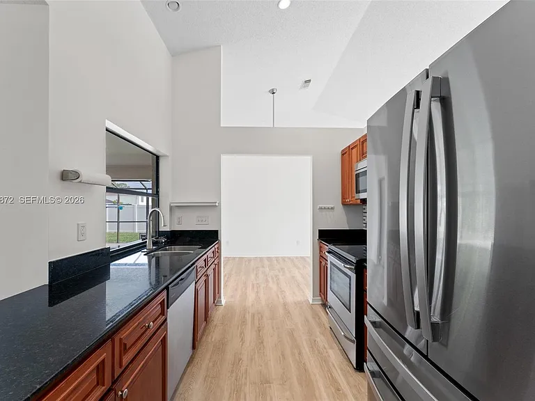 3561 SW Carmody St — Photo 10