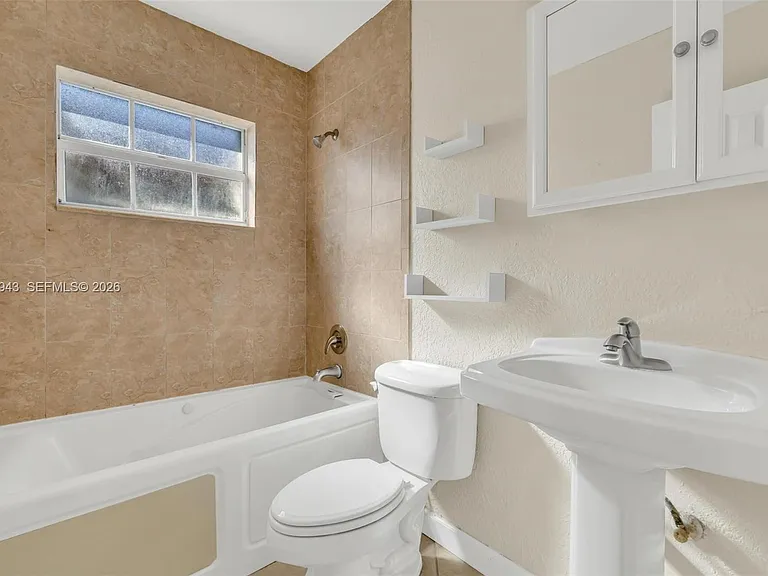 15311 SW 52nd Ter — Photo 30
