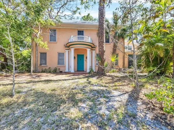 2315 McClellan Pkwy, Sarasota, FL 34239