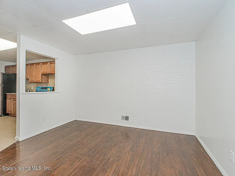 1255 Bay St #1 — Photo 30