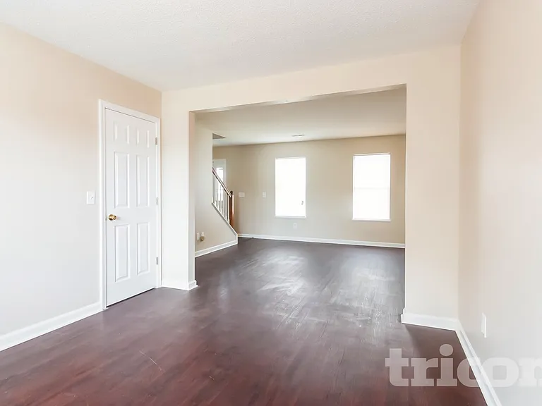 160 Saddleridge Rd — Photo 6
