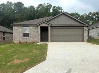 165 Bighorn Trl, Maumelle, AR 72113