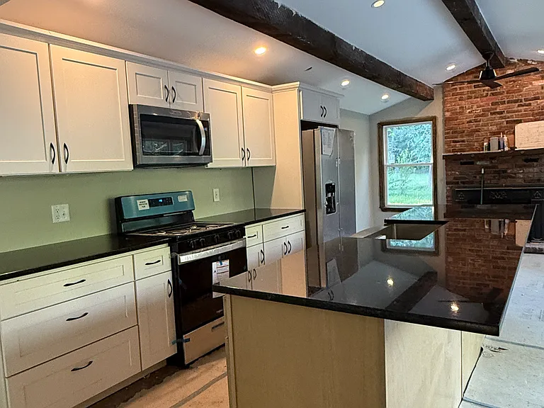 Sullivan Dr — Photo 6