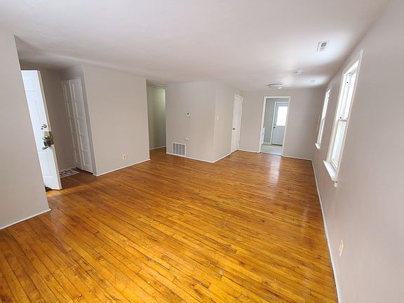 5th image of 1113 Roosevelt St