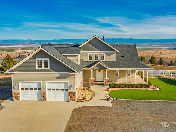 3rd image of 659 Reservation Line Rd