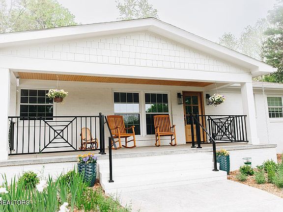 4th image of 4003 Holston Hills Rd