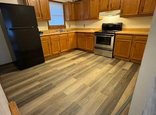 1457 W Lake Rd #4, Murphysboro, IL 62966