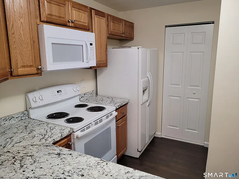 73 Park Ave #311 — Photo 10