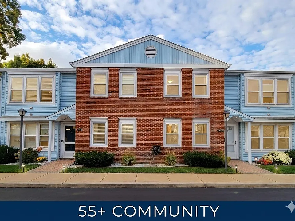 12 Athens Ct #12