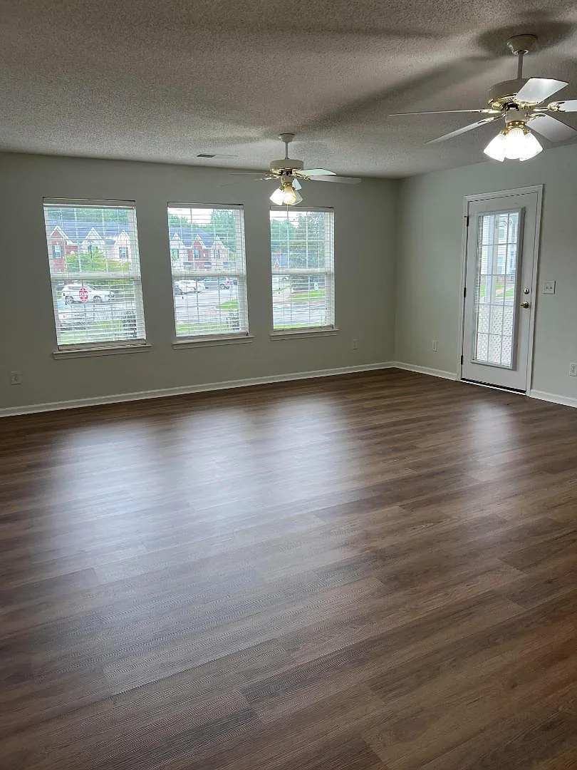 Unit Photo - 1197 Waxwing Dr #A