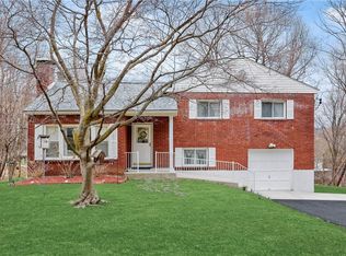 27 Fairview Rd, Beacon, NY 12508