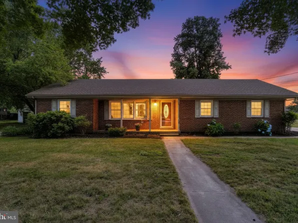 103 Whayland Dr, Hebron, MD 21830