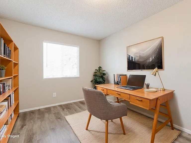 2811 W Calle Del Tigre — Photo 15