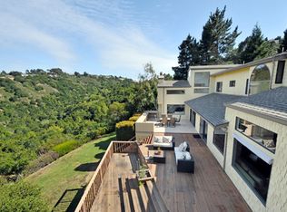 190 Woodridge Rd, Hillsborough, CA 94010