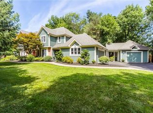 1186 Woodhull Rd, Webster, NY 14580