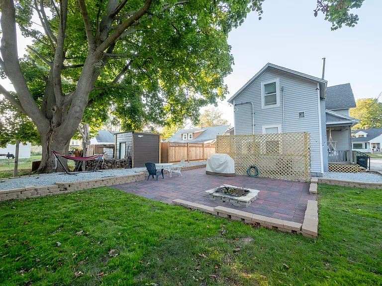 2141 Harrison Ave #1 — Photo 1