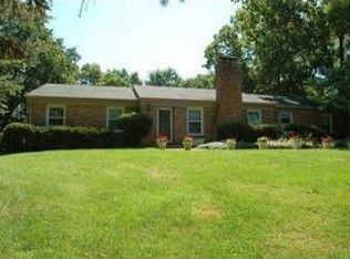 234 Hilltop Ln, Cincinnati, OH 45215