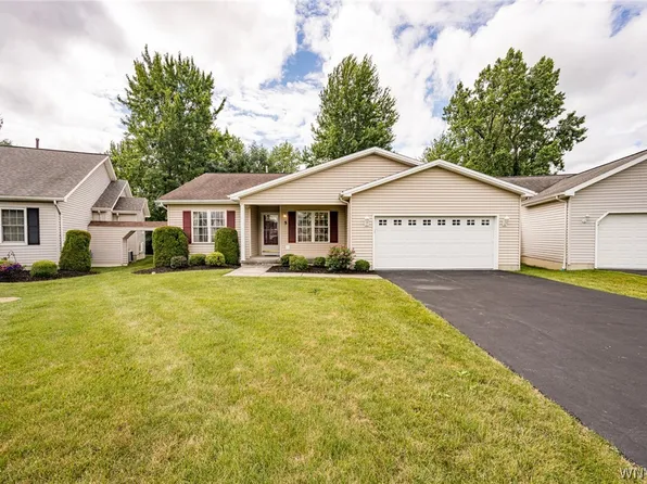 5 Alexander Pkwy, North Tonawanda, NY 14120
