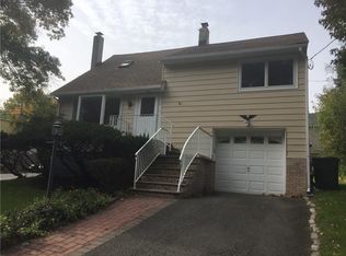 17 Dellwood Rd, Edison, NJ 08820