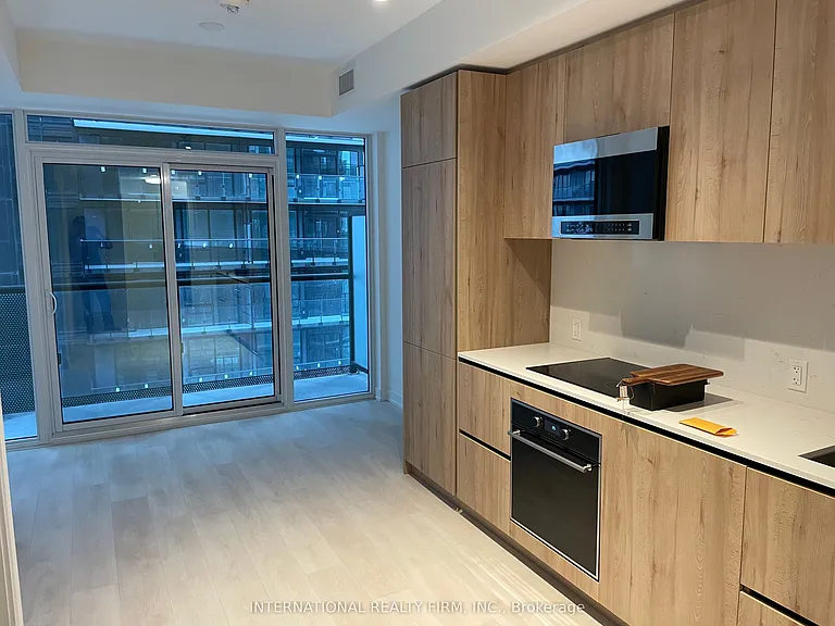 127 Broadway Ave #1406S — Photo 9