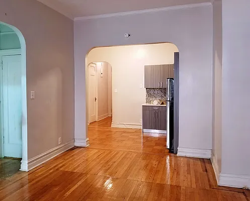 Rented by BRICK & GALO REALTY CORP | media 9