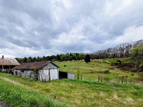 3rd image of 1800 Felton Hollow Rd