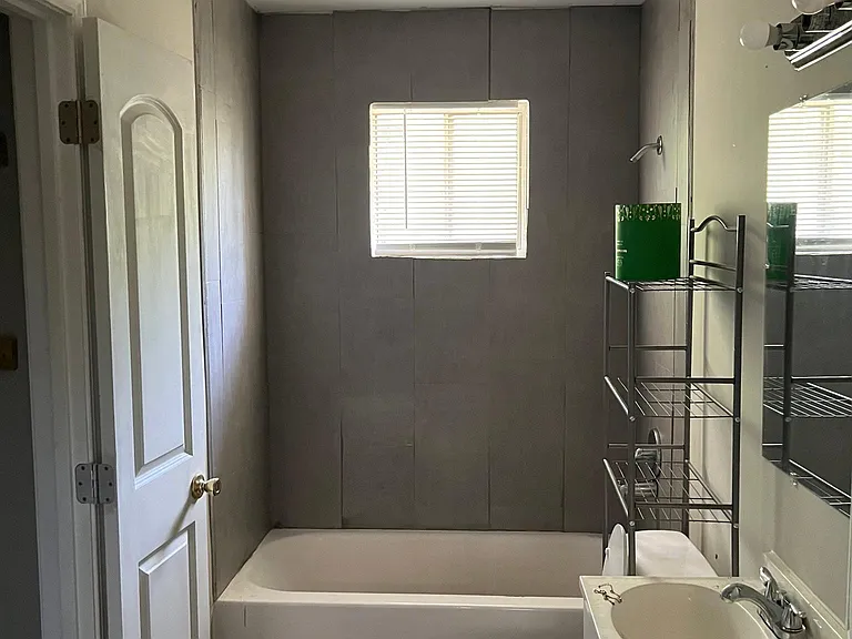 3679 Lindsey Dr — Photo 7