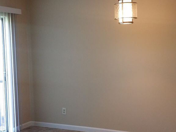 3rd image of 12065 Autumn Lakes Dr