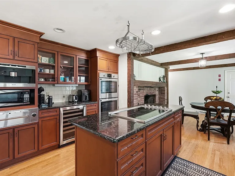173 Mill Ln — Photo 13