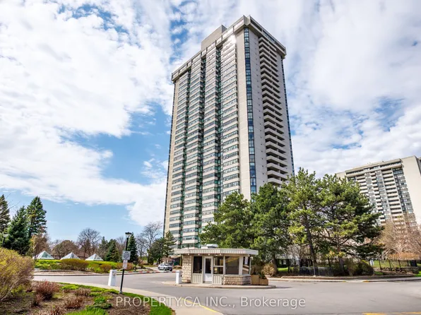 3303 Don Mills Rd #705, Toronto, ON M2J 4T6