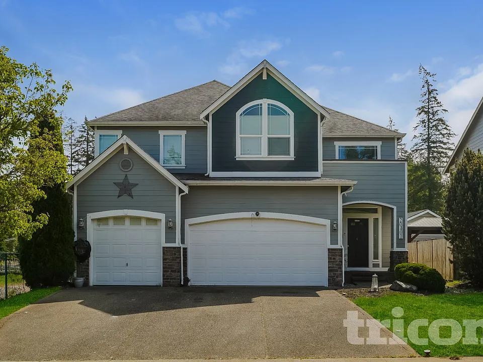 20401 94th Ave E
