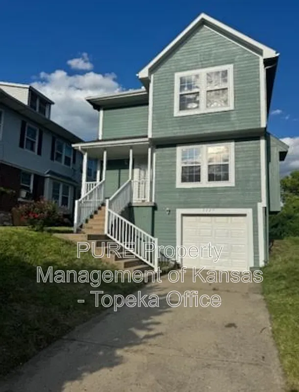 3 bed, 3.0 bath, 1738 sqft, $1,875 — Photo 2