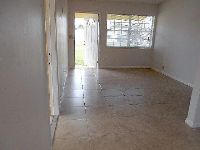 3031 French Ave — Photo 2