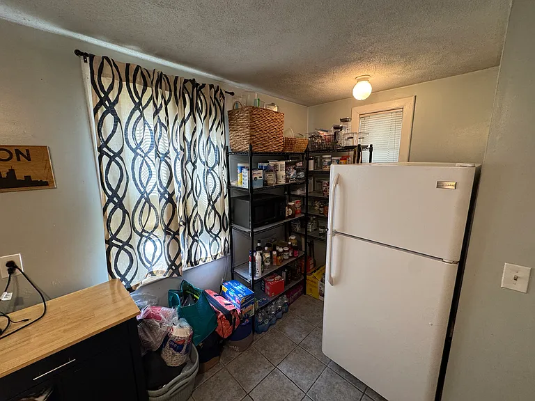 190-192 Holland St #2 — Photo 19