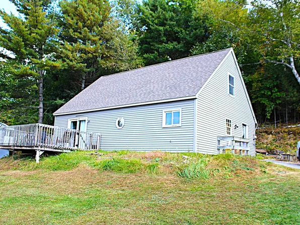 6 Summit Road, Dexter, ME 04930