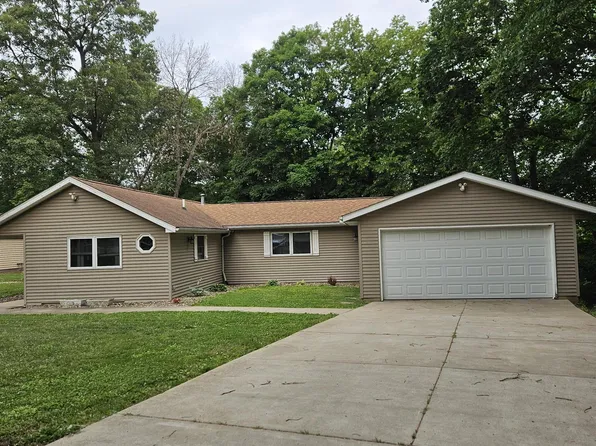 811 N Elbert Ct, Hanna City, IL 61536