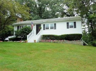 11 Birchcrest St, Burlington, MA 01803