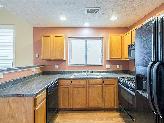 2nd image of 248 Hiawassee Dr