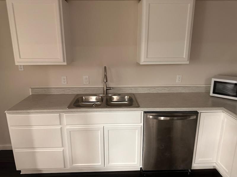 2nd image of 5275 NE 43rd Ave #0