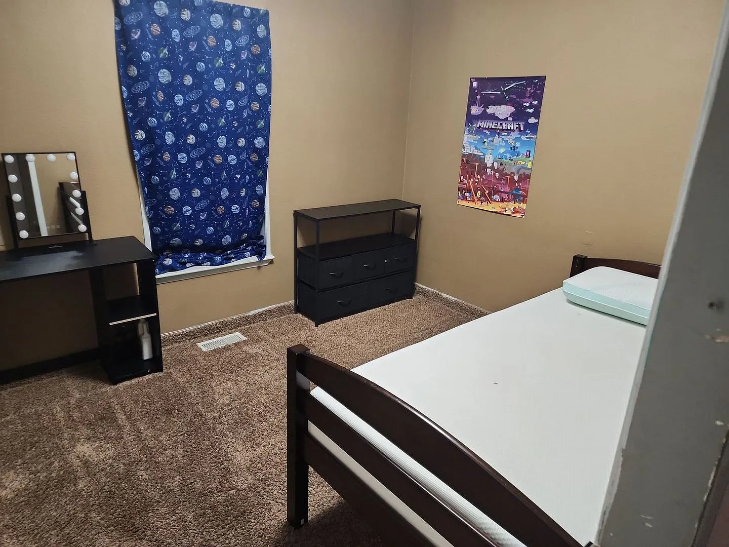 Three bedroom home in the heart of Cedar City — Photo 2