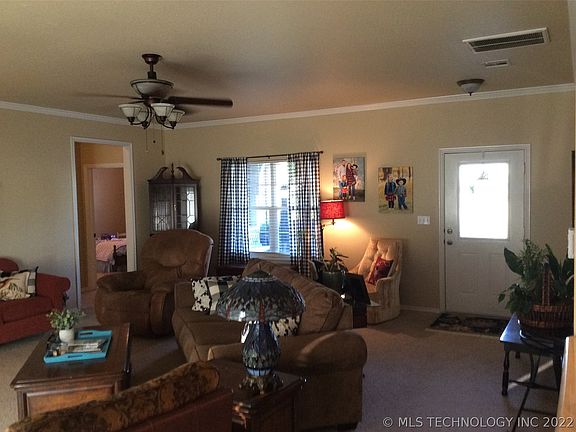 5th image of 16990 Country Dr