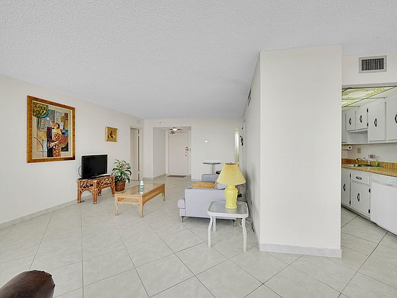 2nd image of 301 174th Street #1506