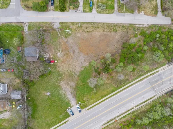 9827 E Independence Ave, Independence, MO 64053