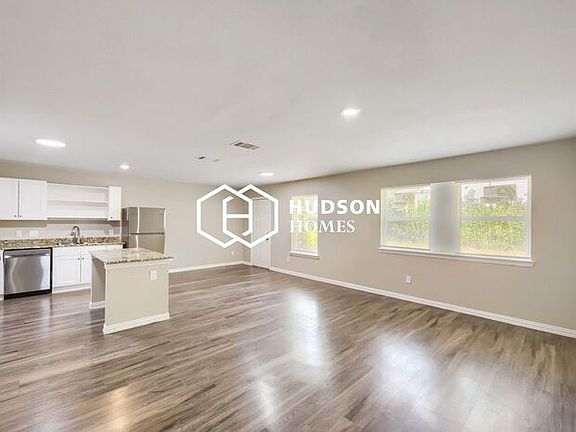 5th image of 7116 Bywood St